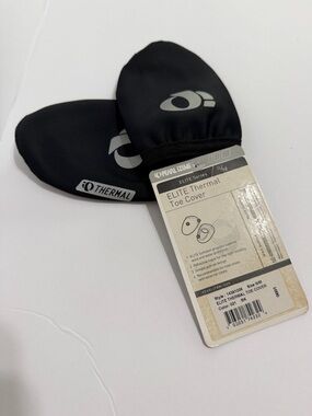 Pearl Izumi Black Cycling Toe Covers - S/M. New with tags